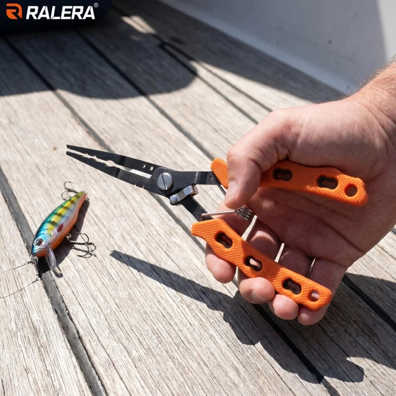 Lure Fishing Gear Equipment: Fish Gripper, Split Ring Fishing Pliers, Pliers Sheath, Retention Rope, Fishing Tackle Stuff Kit
